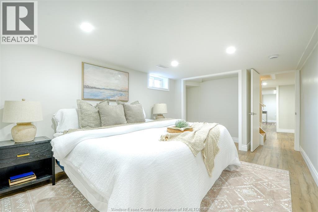 328 Isack, Windsor, ON