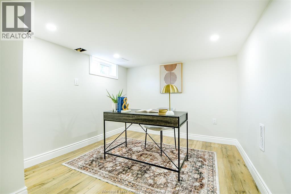 328 Isack, Windsor, ON
