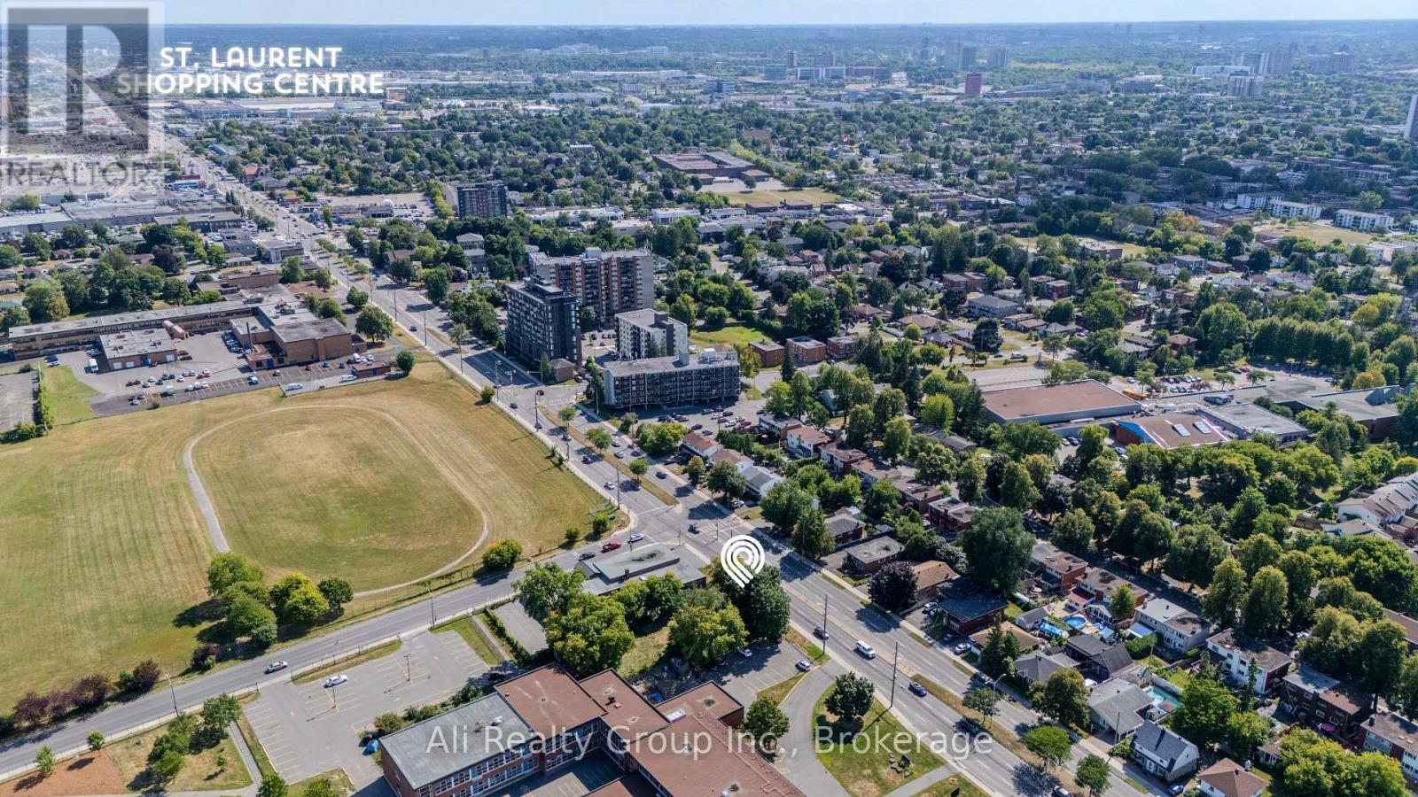 713 St Laurent Boulevard, Ottawa, ON