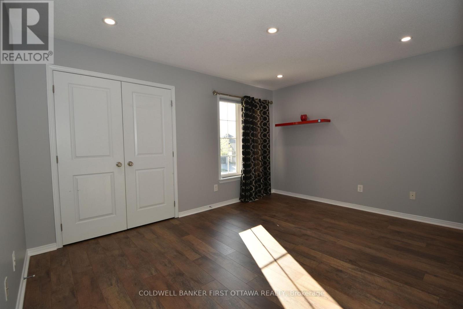 413 Blackleaf Drive, Ottawa, ON