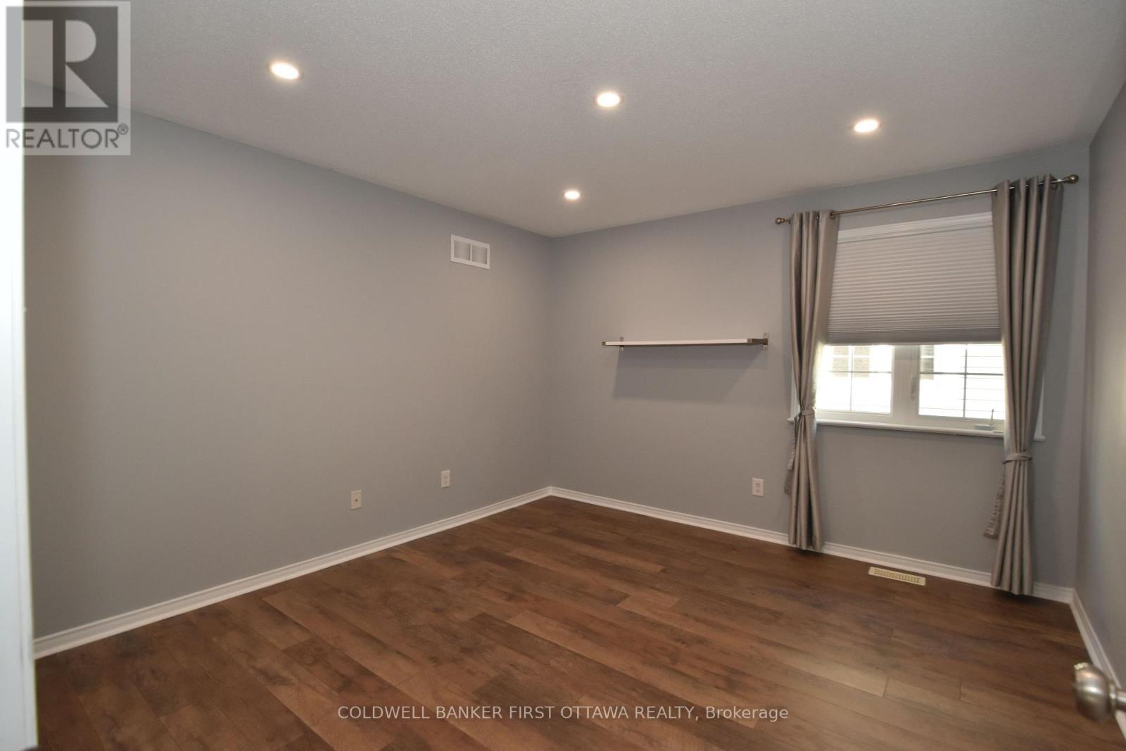 413 Blackleaf Drive, Ottawa, ON