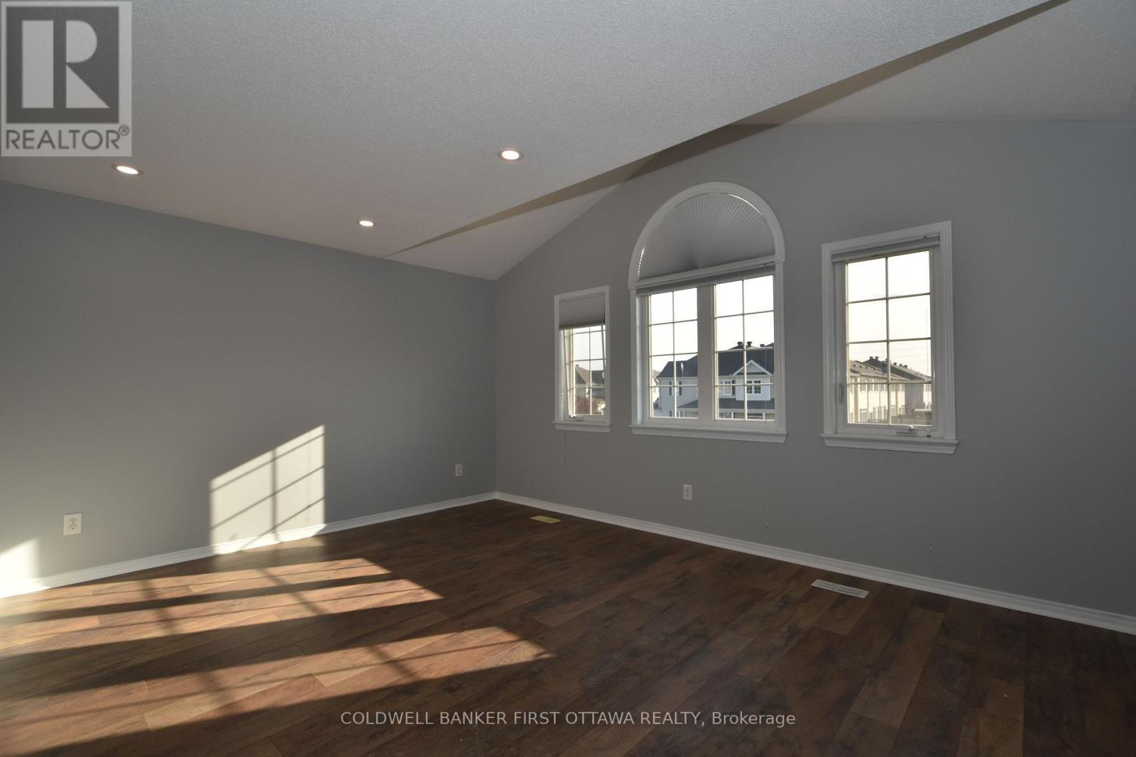 413 Blackleaf Drive, Ottawa, ON