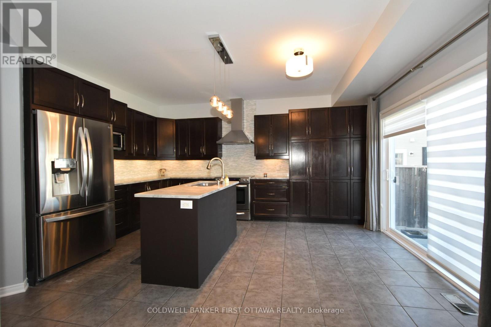 413 Blackleaf Drive, Ottawa, ON