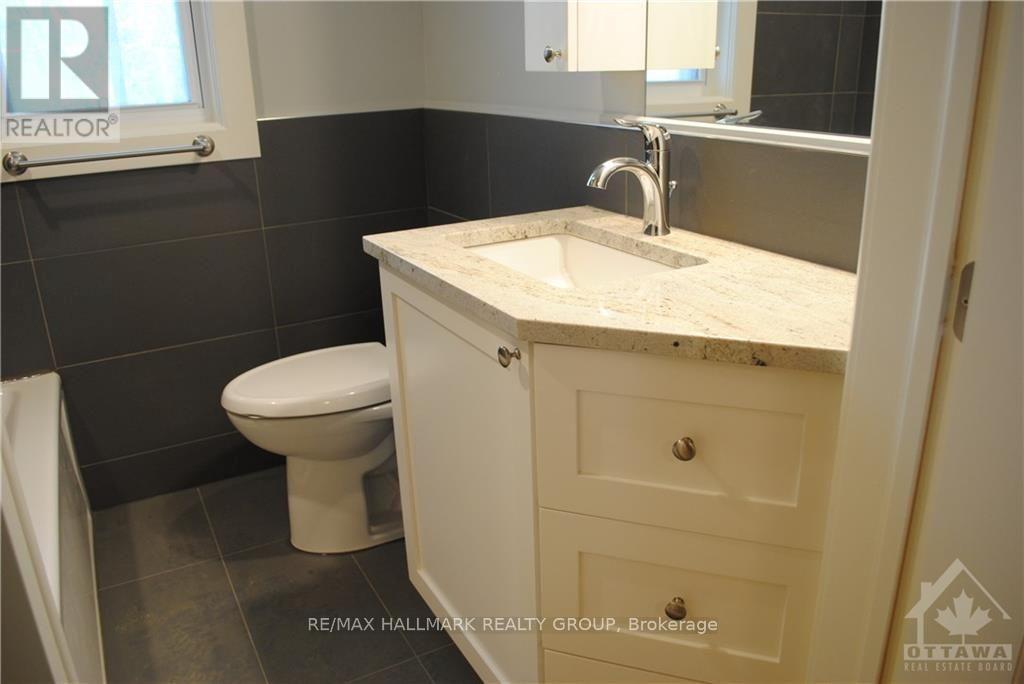 568 Gladstone Avenue, Ottawa, ON