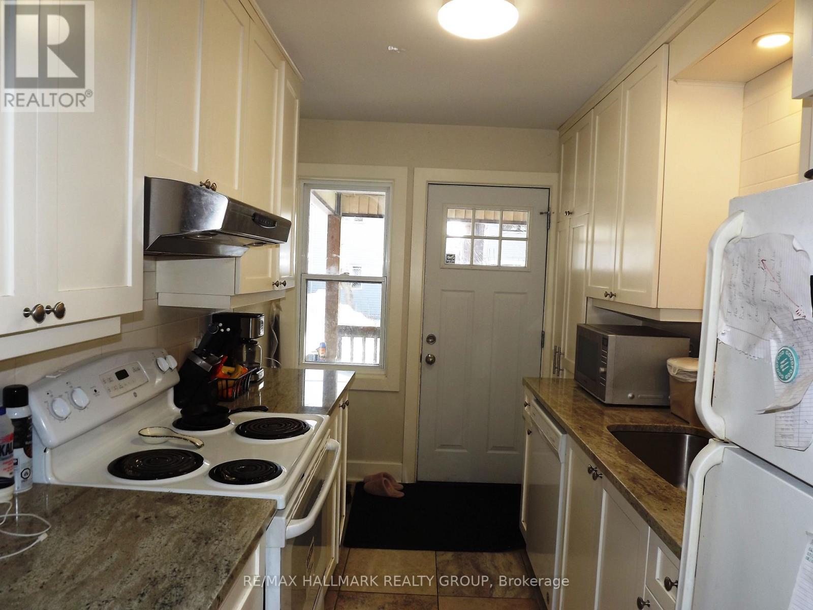 568 Gladstone Avenue, Ottawa, ON
