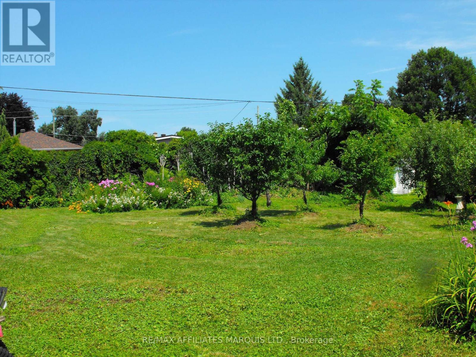 777 Sandfield Crescent, Cornwall, ON - Outdoor