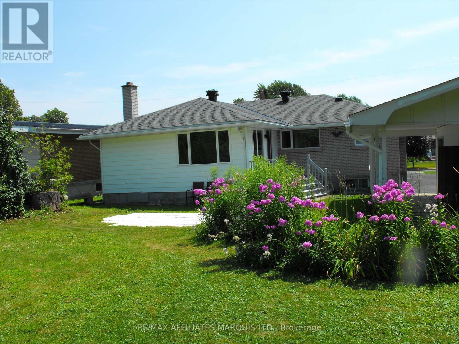 777 Sandfield Crescent, Cornwall, ON - Outdoor