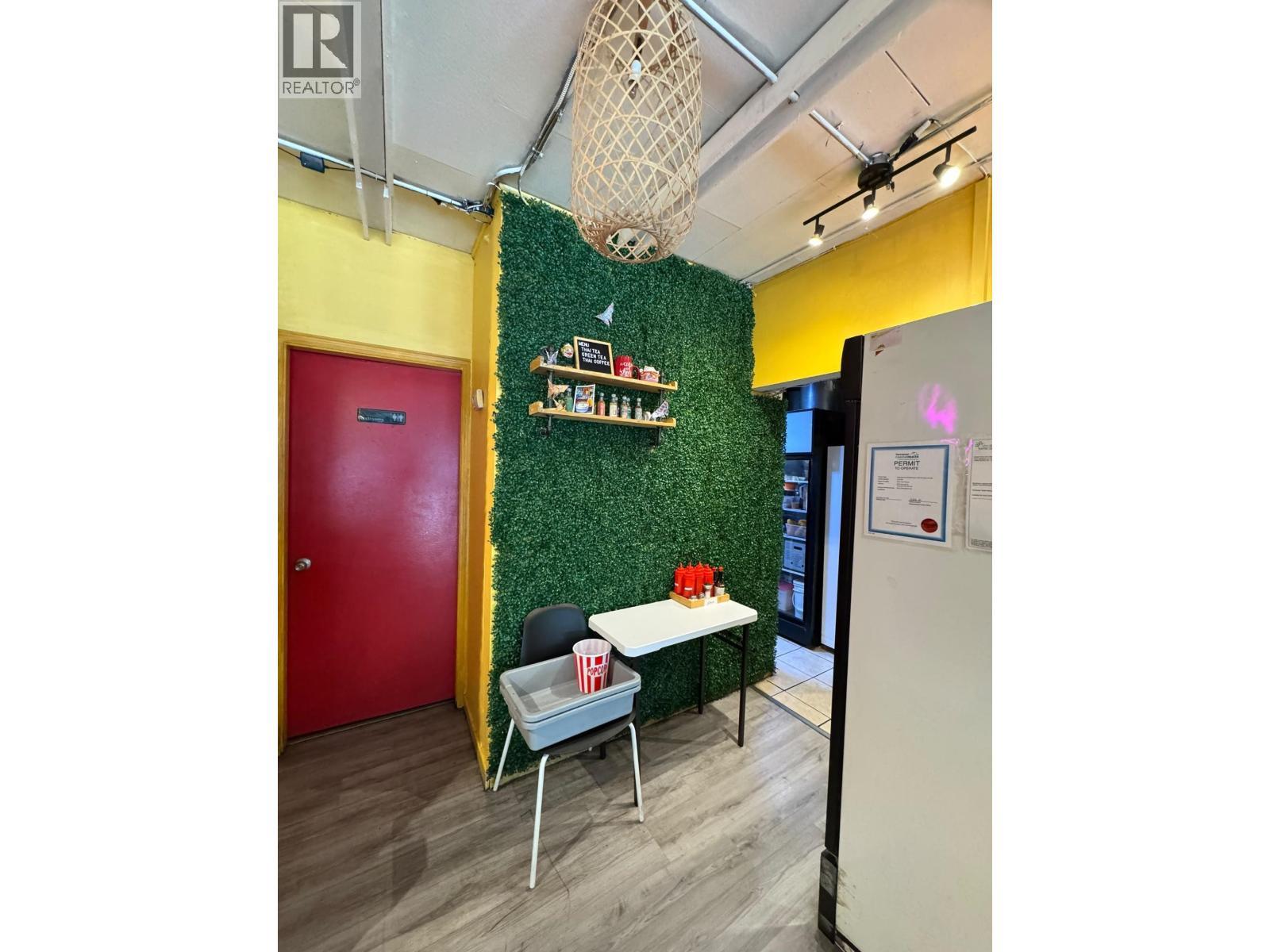 8542 Granville Street, Vancouver, BC