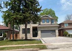22 TODD ROAD Toronto, ON M1S 2J9