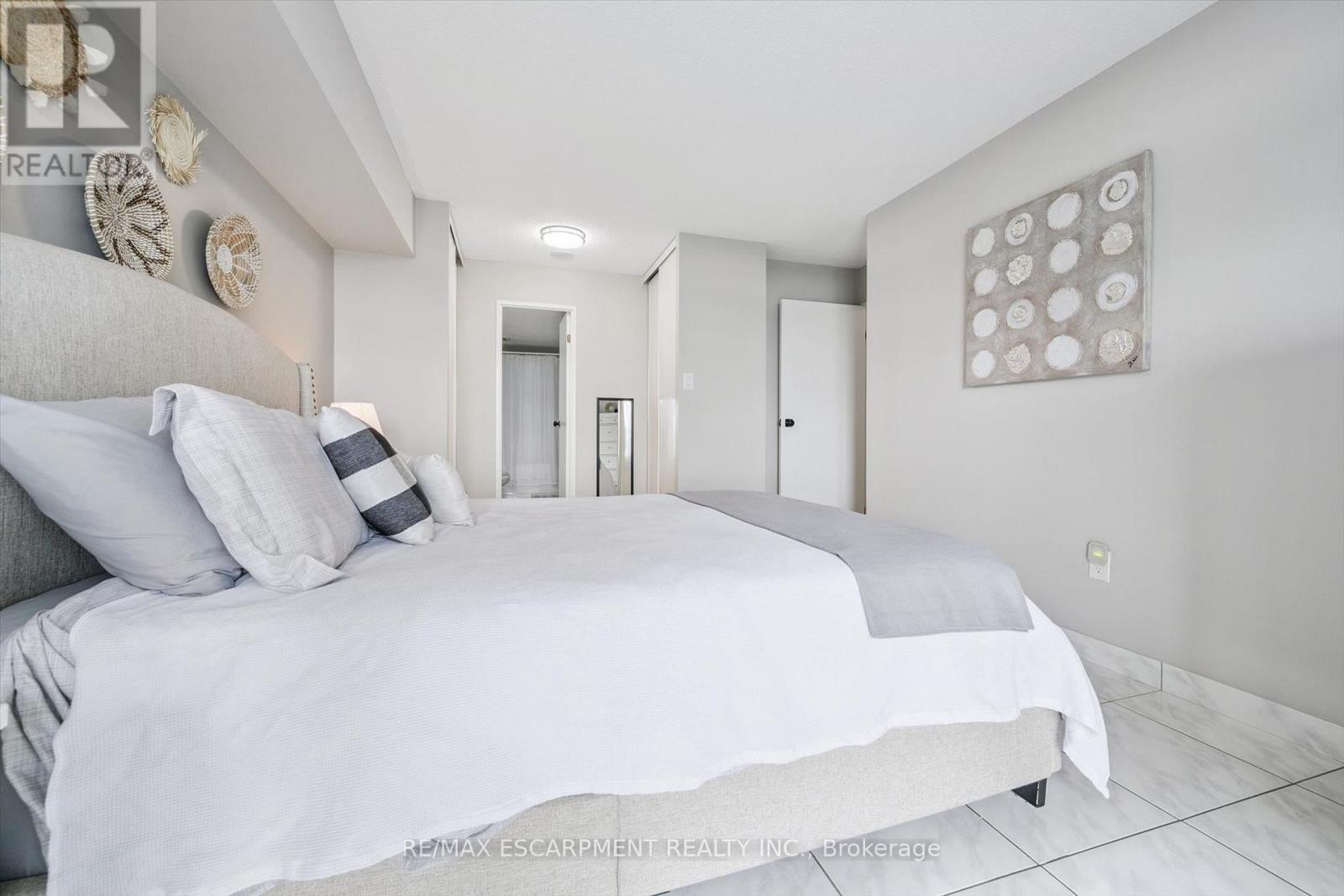 2309 - 3 Rowntree Road, Toronto, ON