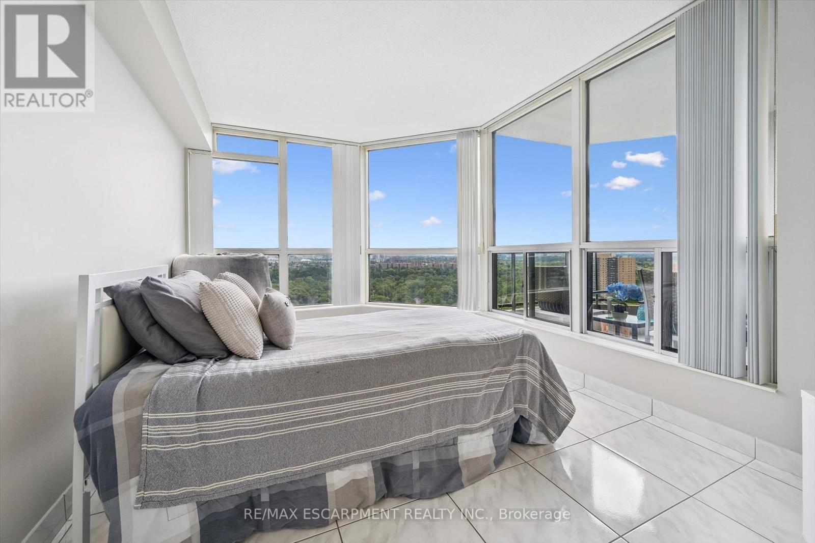 2309 - 3 Rowntree Road, Toronto, ON