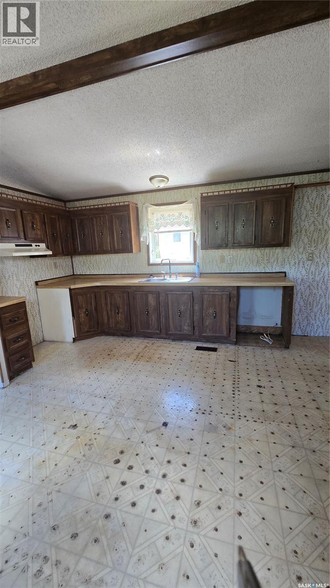 720 Beharrel Street, Oxbow, SK