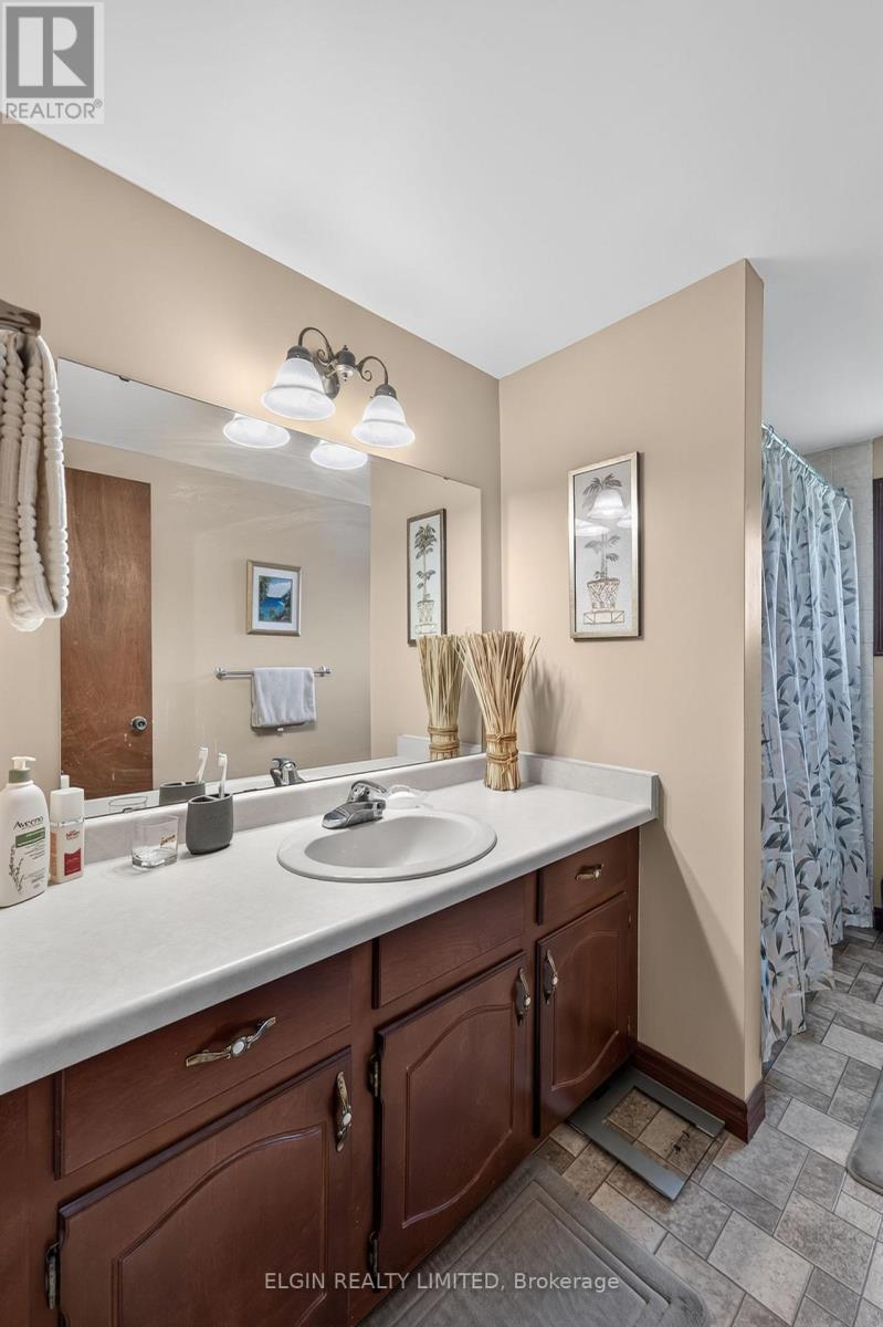 41 Luton Crescent, St. Thomas, ON