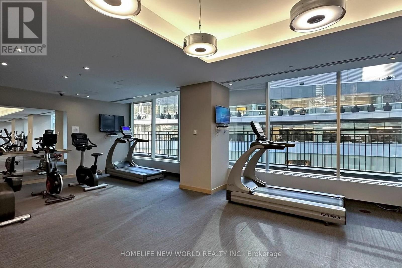 Gym - 4905 - 65 Bremner Boulevard, Toronto, ON