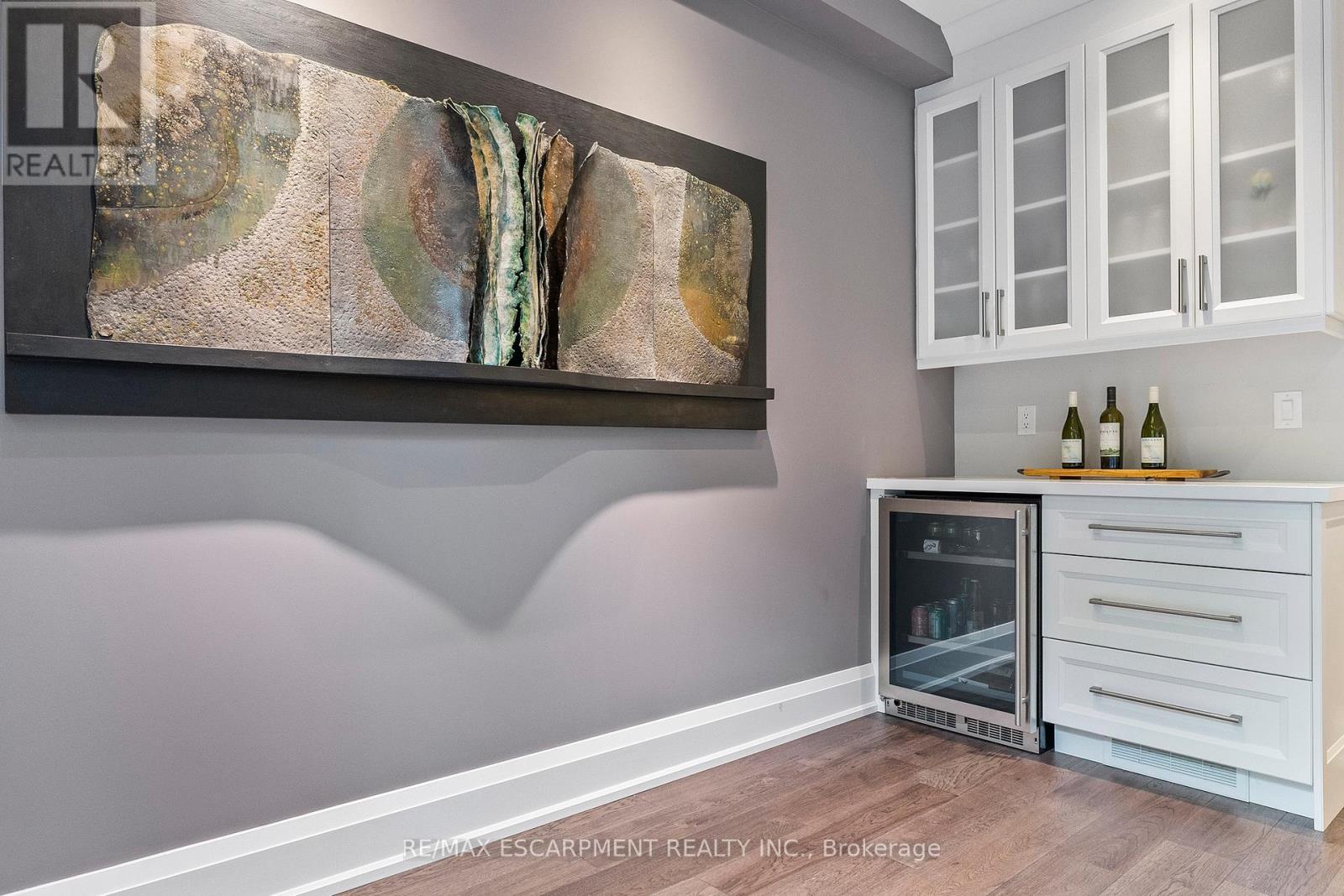 24 Cayuga Avenue, Mississauga, ON