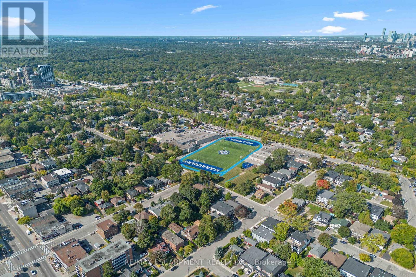 24 Cayuga Avenue, Mississauga, ON
