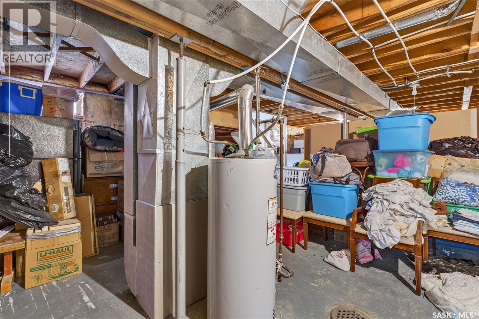 A/B 811 Steeves Avenue, Saskatoon, SK