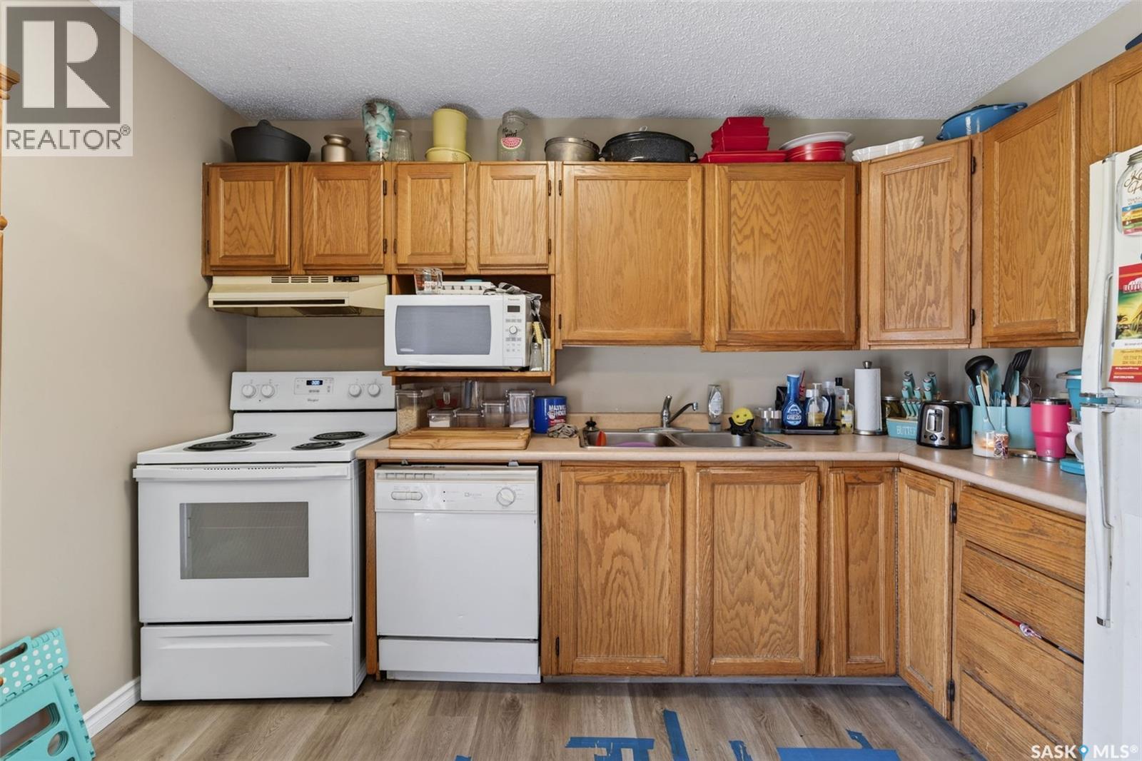 103-105 Davies Road, Saskatoon, SK