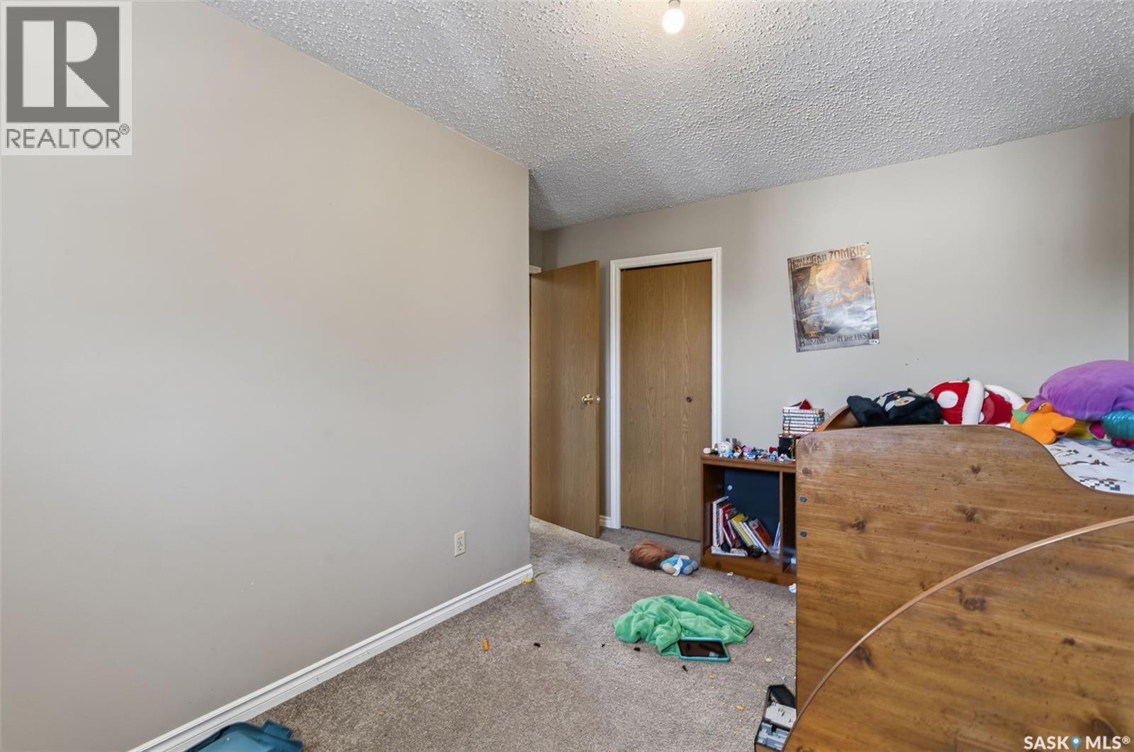 103-105 Davies Road, Saskatoon, SK