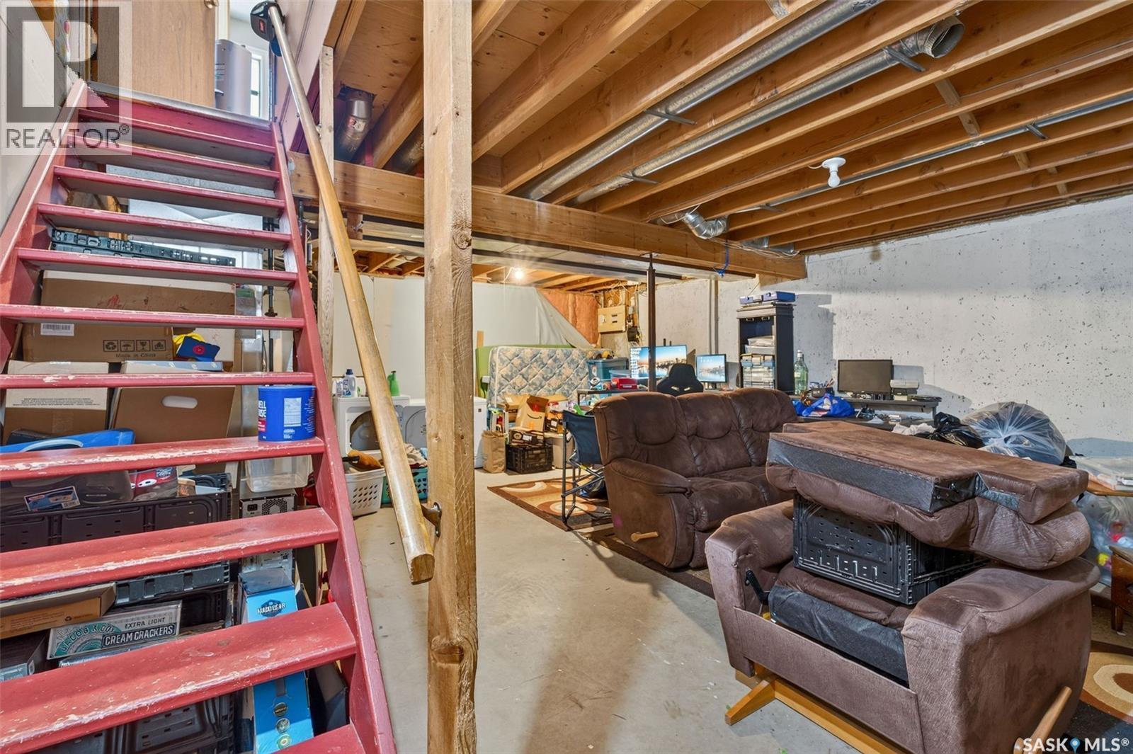 103-105 Davies Road, Saskatoon, SK