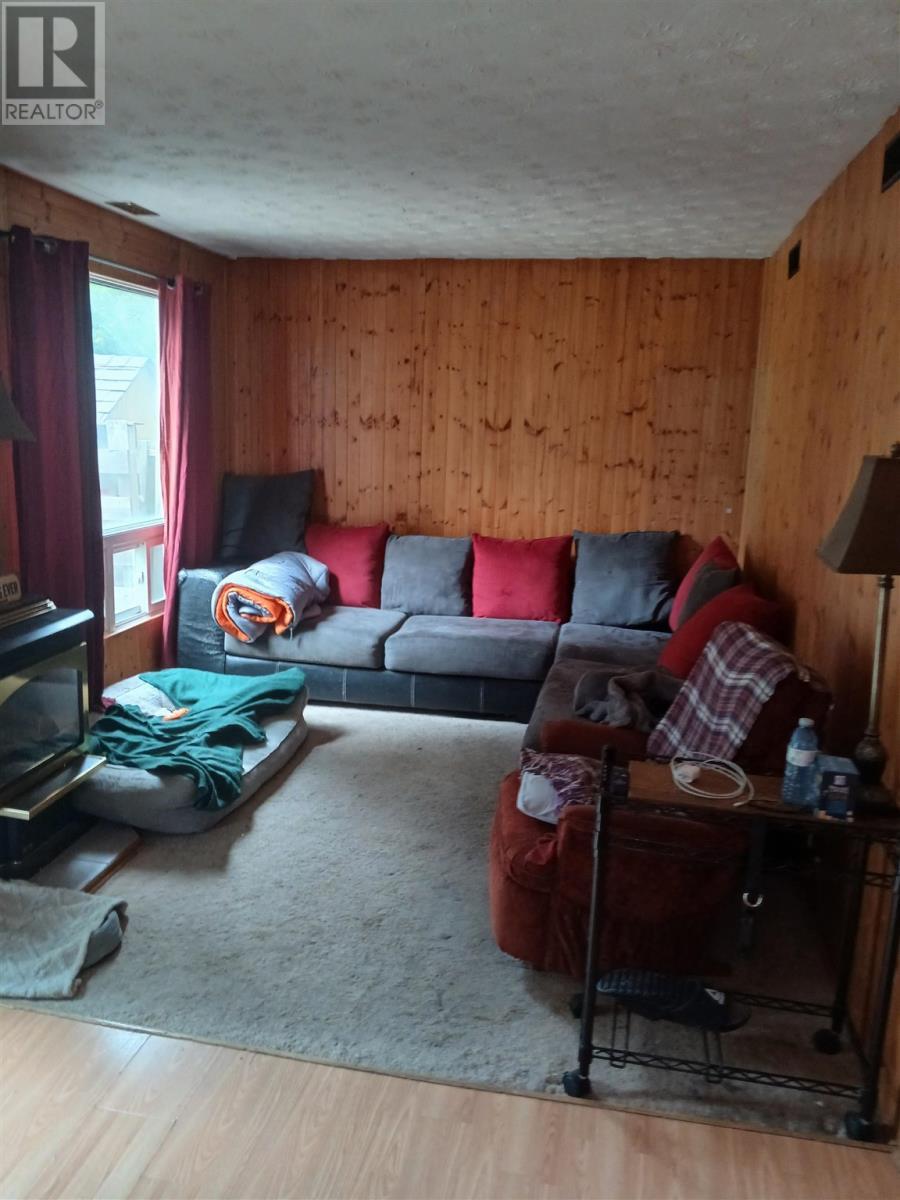13 Gauthier Pl, Elliot Lake, ON