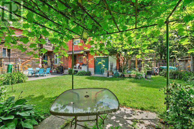 182 Fifth Avenue, Ottawa, ON