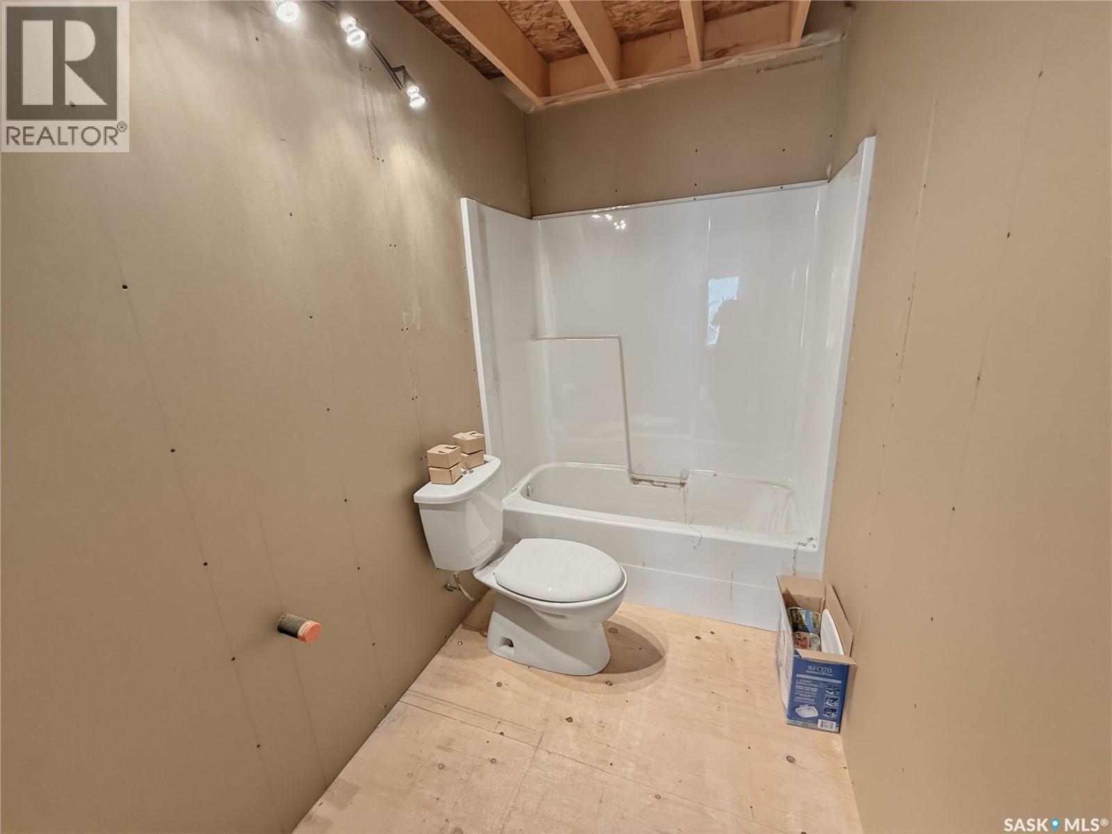 403 Smith Crescent, Beaver Flat, SK