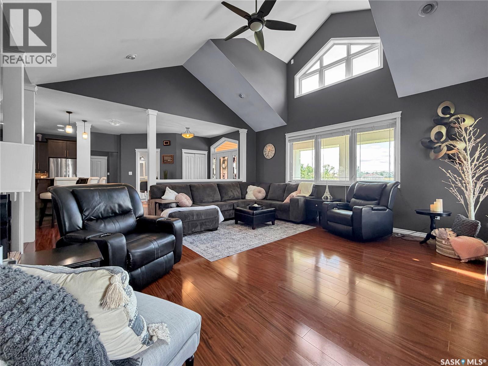 207 6Th Street W, Carnduff, SK