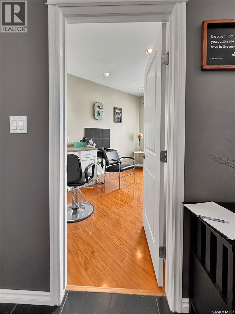 207 6Th Street W, Carnduff, SK