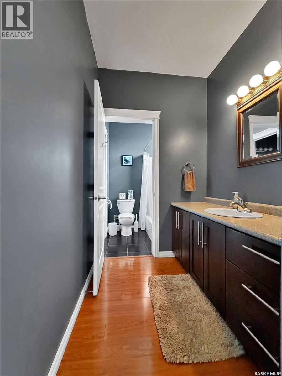 207 6Th Street W, Carnduff, SK