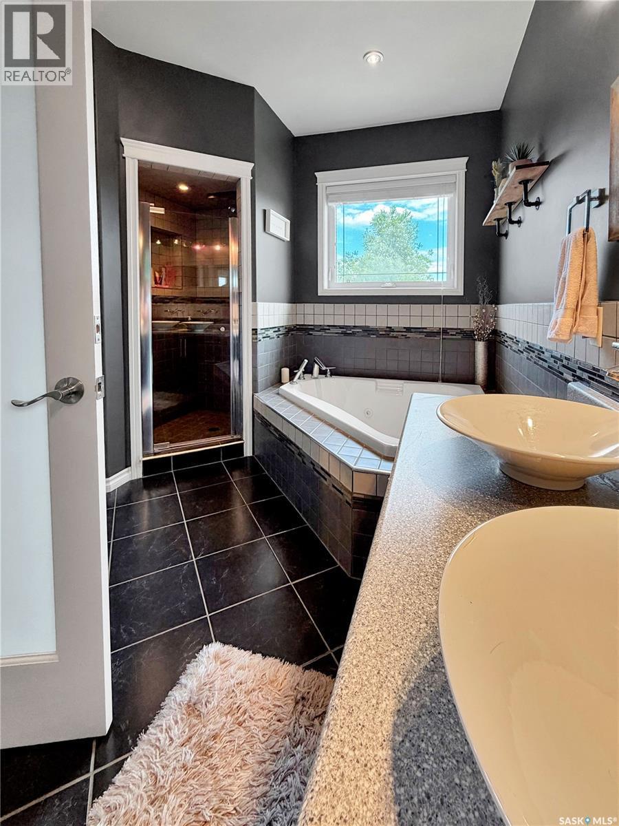 207 6Th Street W, Carnduff, SK