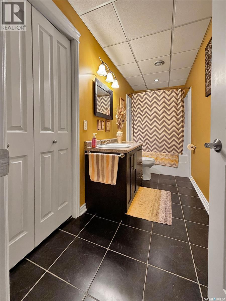207 6Th Street W, Carnduff, SK