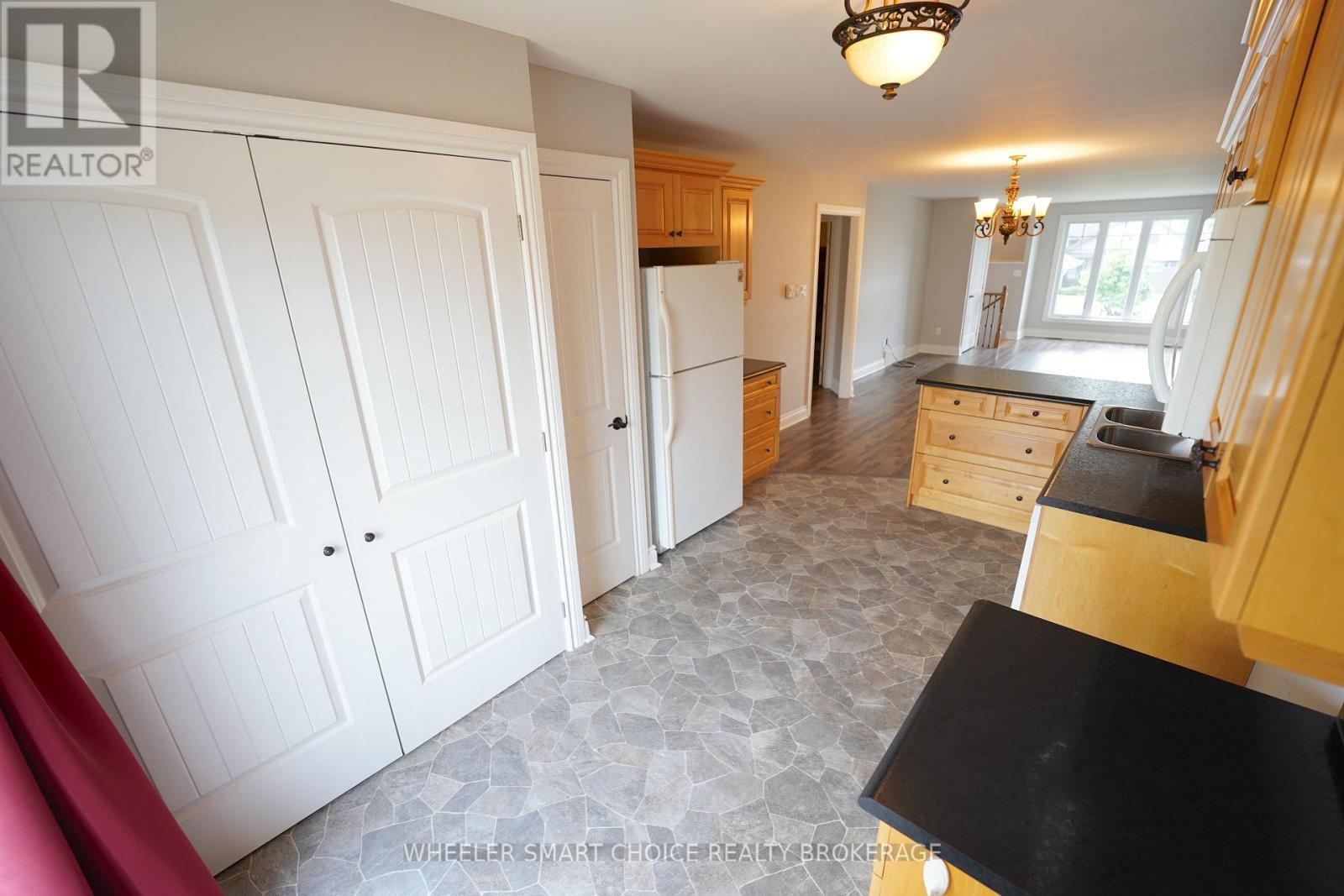 53 Mercier Avenue E, Cornwall, ON