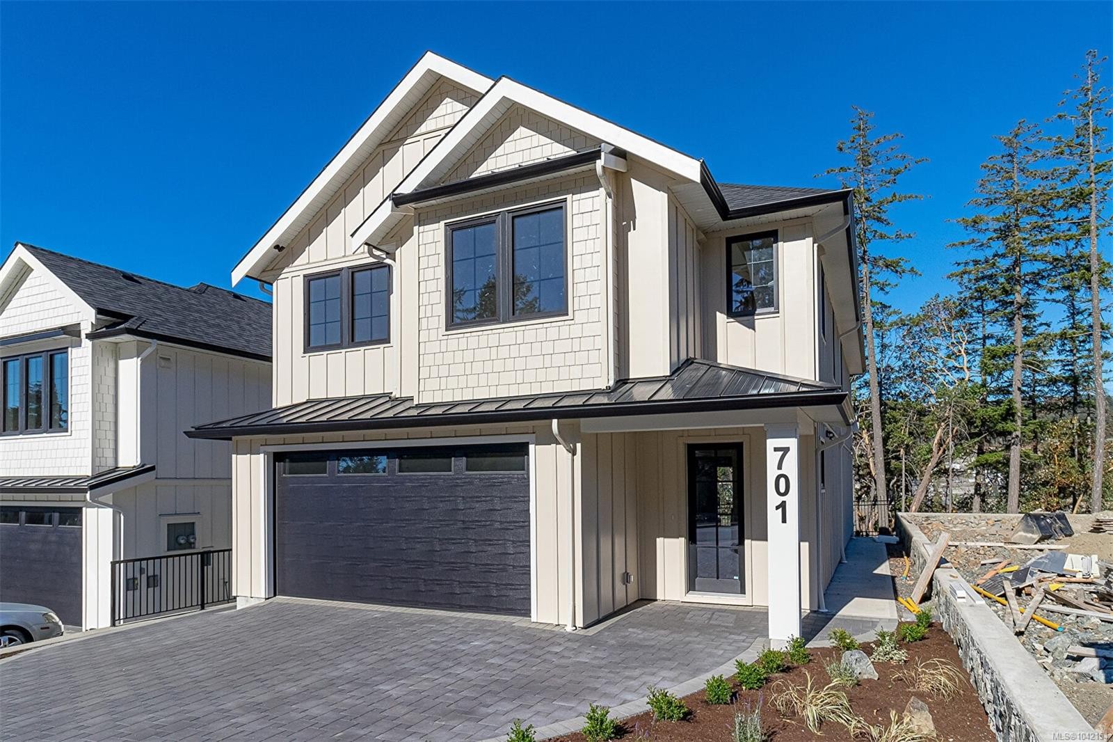 701 Madrona Pl, Langford, BC