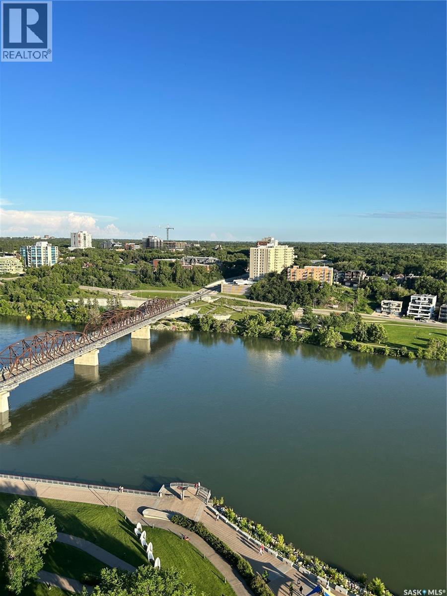 1804 490 2Nd Avenue S, Saskatoon, SK - Outdoor With Body Of Water With View
