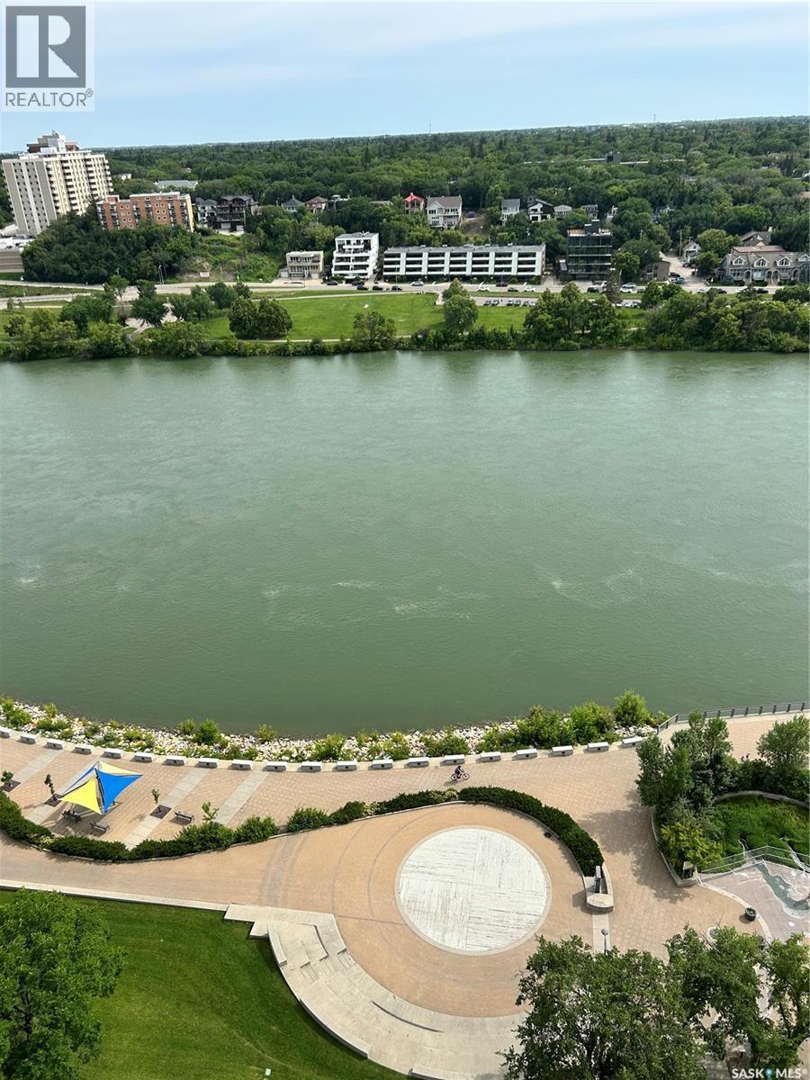 1804 490 2Nd Avenue S, Saskatoon, SK - Outdoor With Body Of Water With View