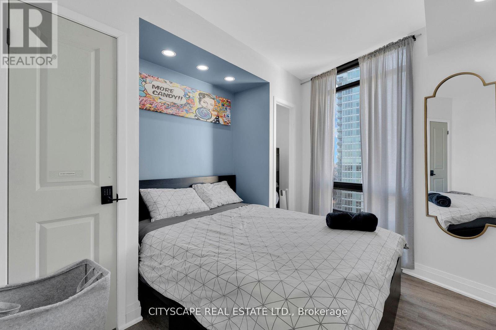 2308 - 3 Navy Wharf Court N, Toronto, ON