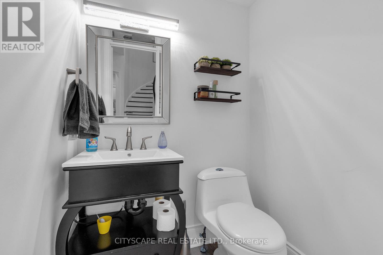6421 Donway Drive, Mississauga, ON