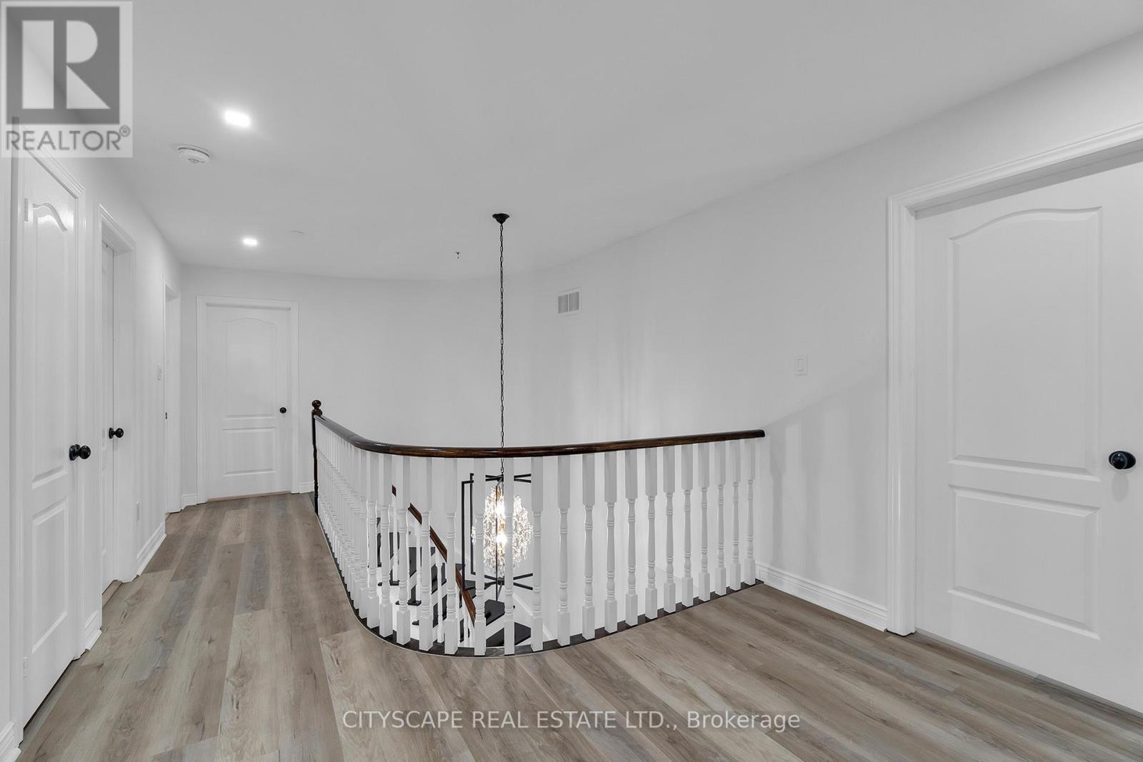 6421 Donway Drive, Mississauga, ON