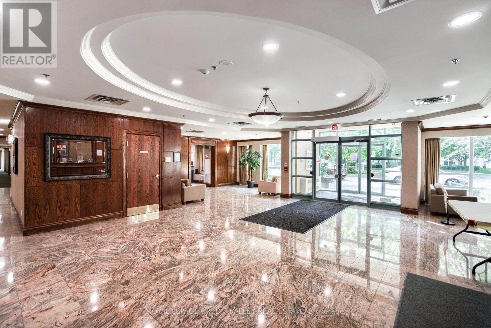 902 - 9 Michael Power Place, Toronto, ON
