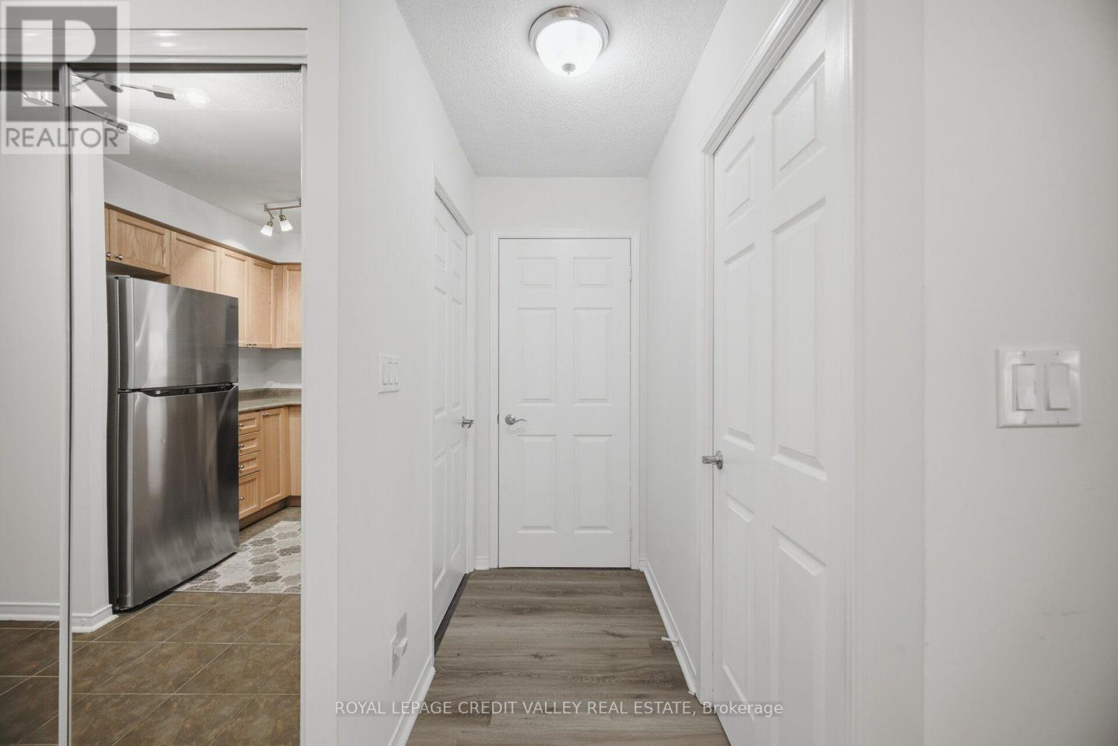 902 - 9 Michael Power Place, Toronto, ON