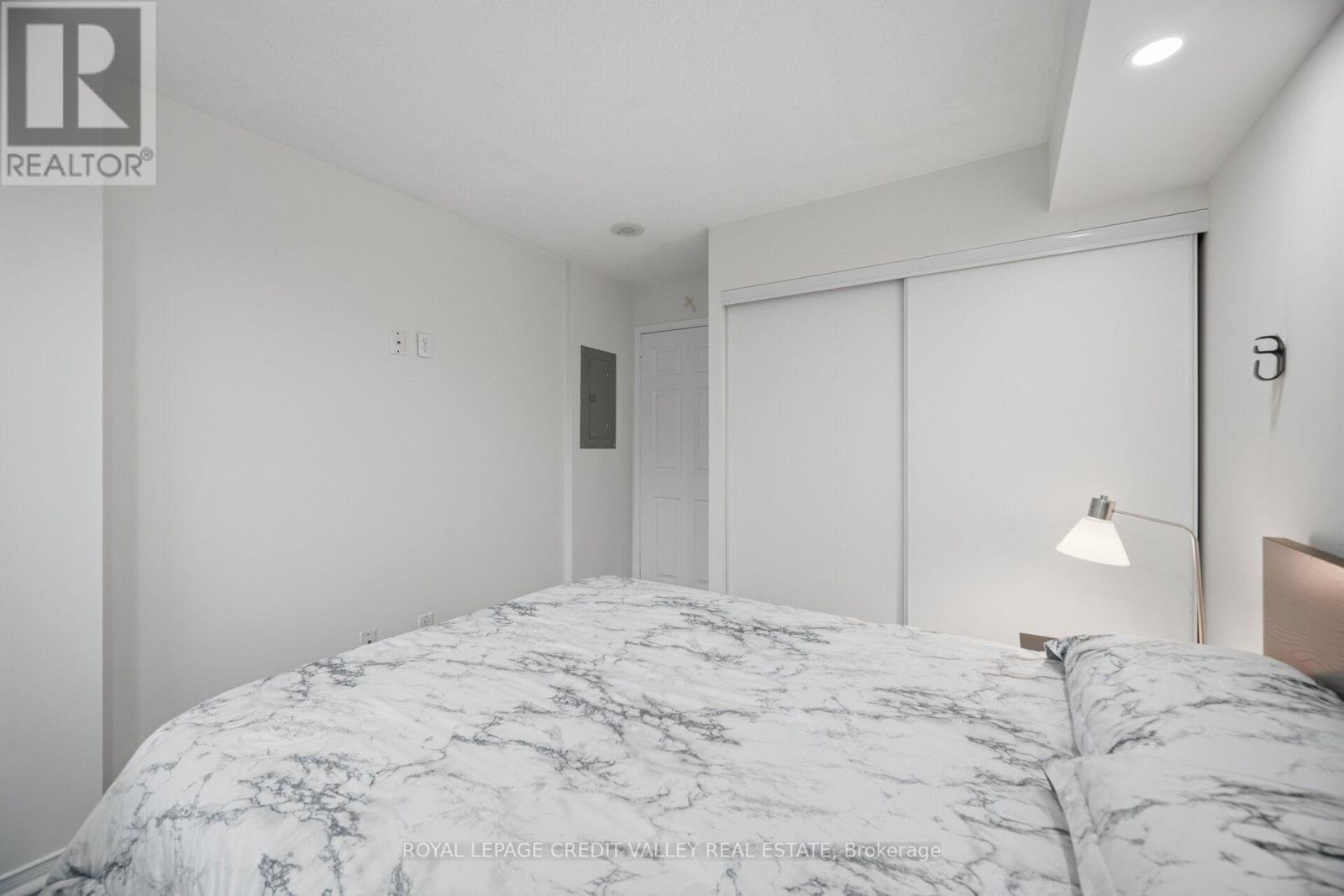 902 - 9 Michael Power Place, Toronto, ON