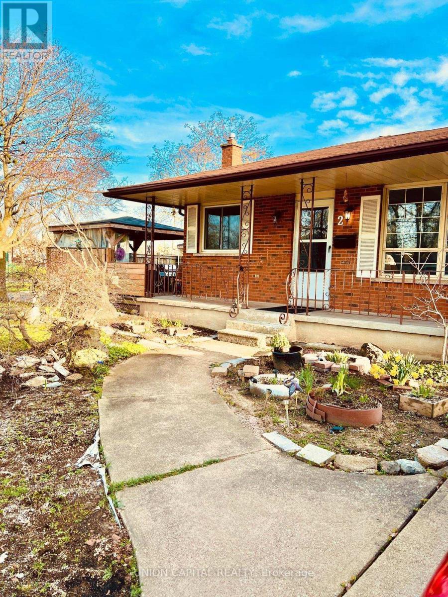 2 Shetland Crescent, St. Catharines, ON