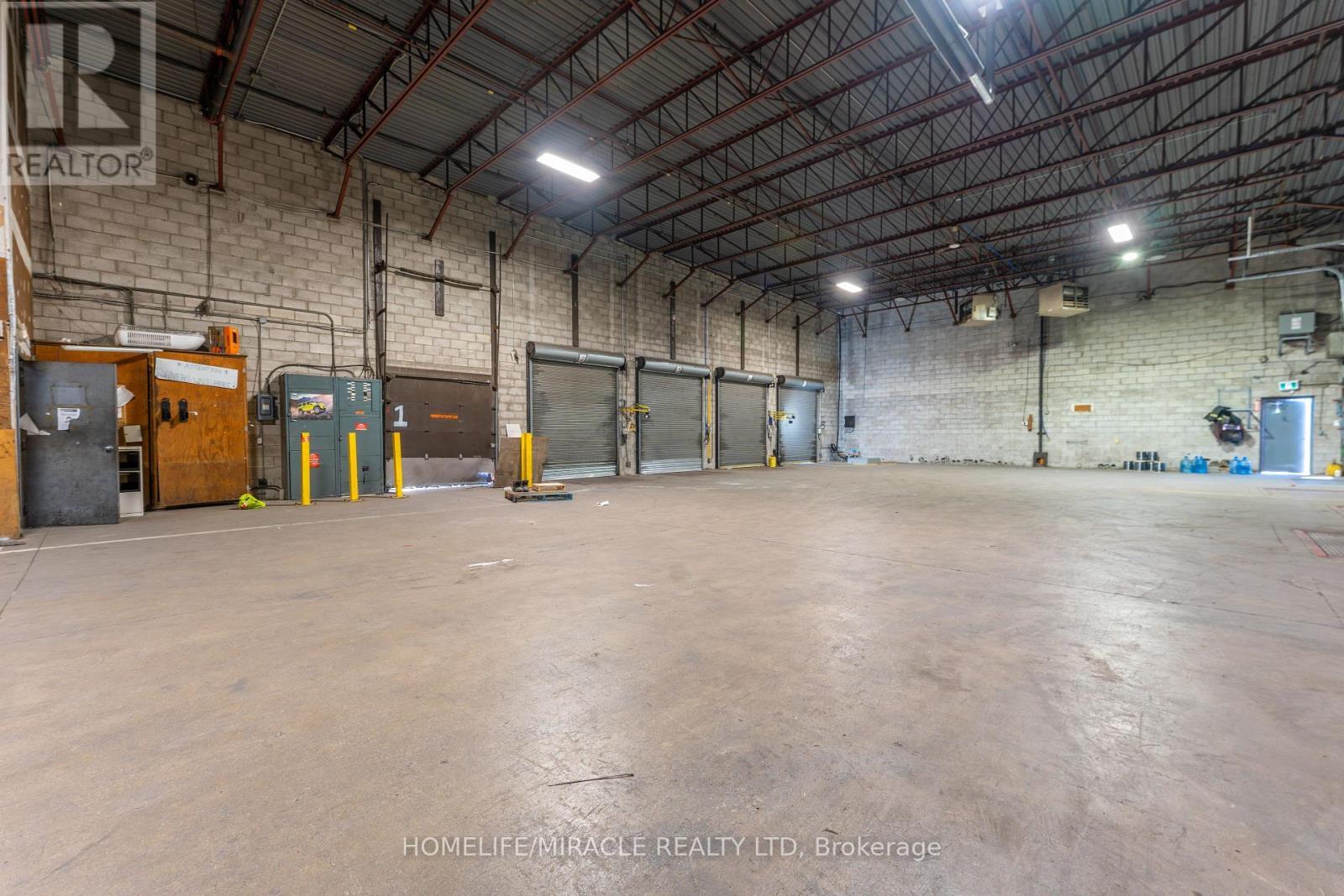 2375 Lucknow Drive, Mississauga, ON