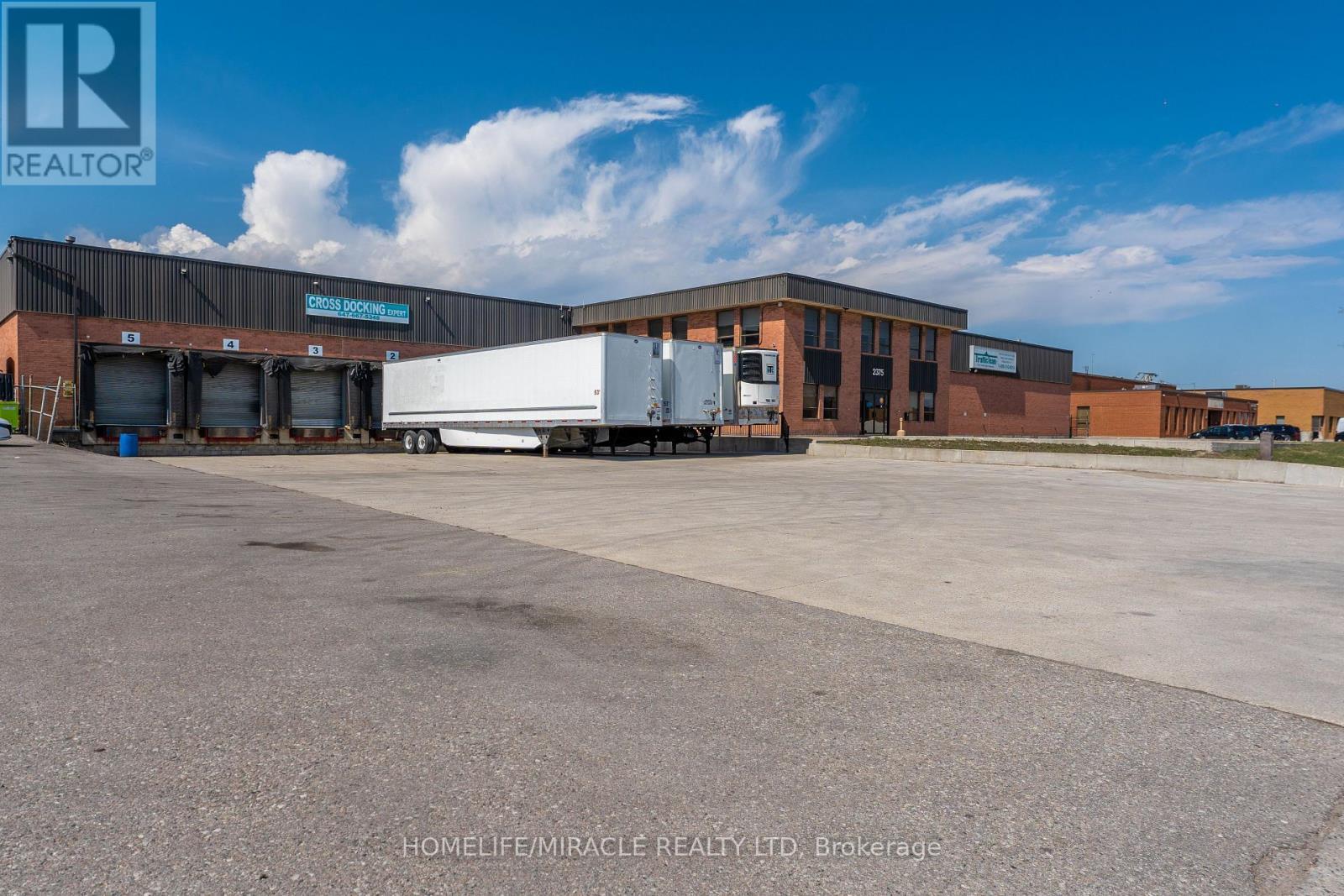 2375 Lucknow Drive, Mississauga, ON