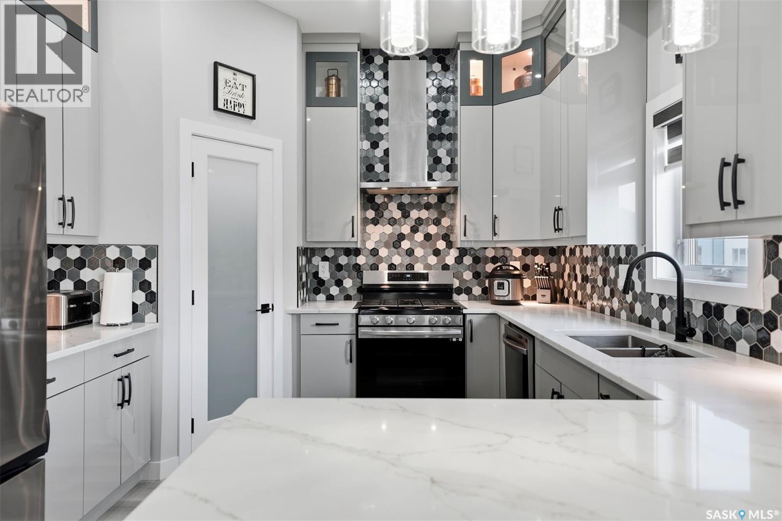 411 Schmeiser Bend, Saskatoon, SK