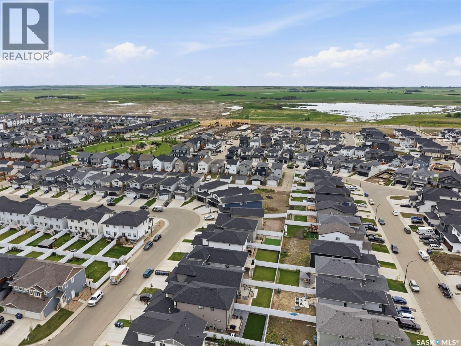 411 Schmeiser Bend, Saskatoon, SK