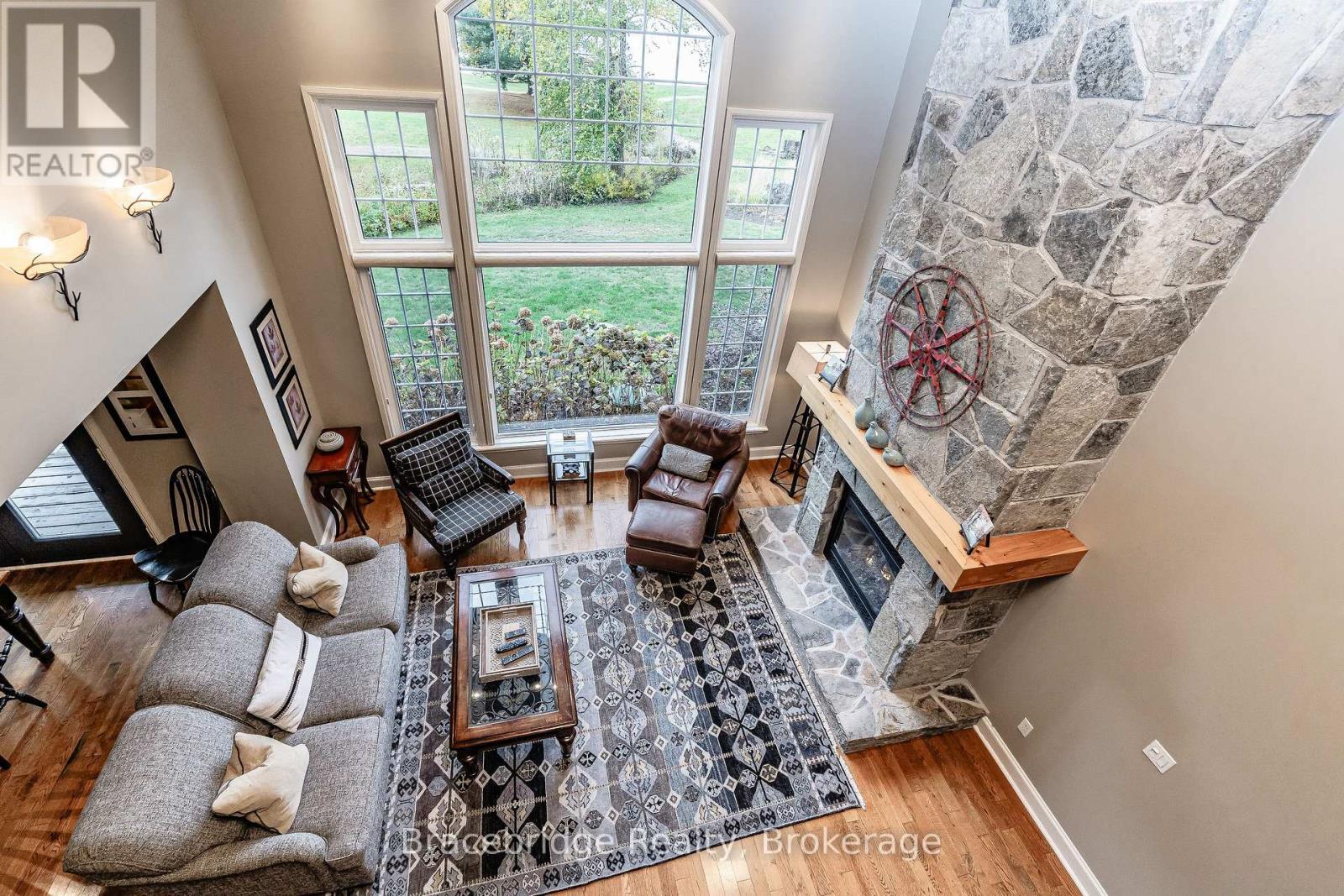 Carling 2 W5 - 3876 Muskoka Rd 118 Highway W, Muskoka Lakes (Medora), ON
