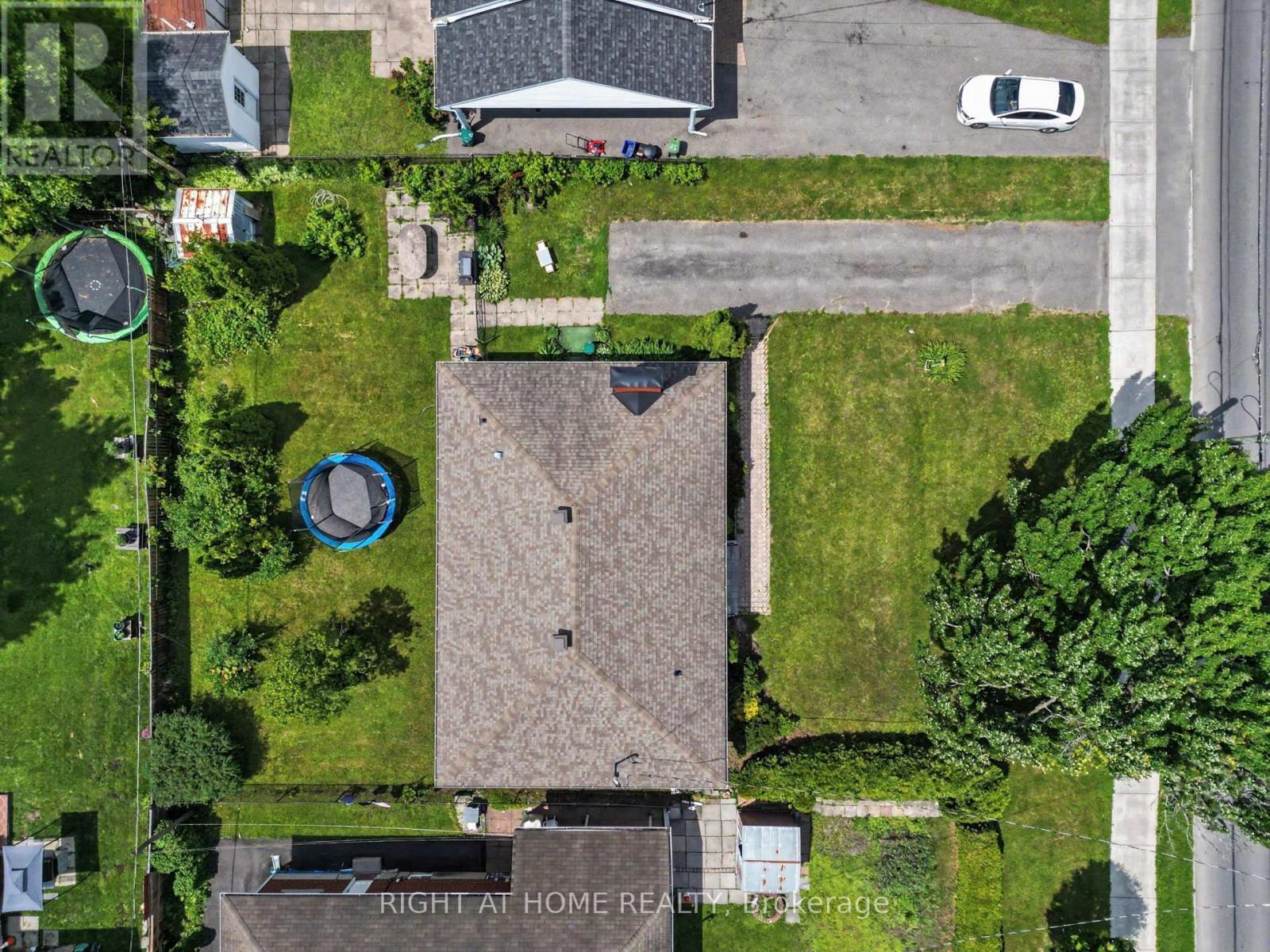 1640 Fisher Avenue, Ottawa, ON