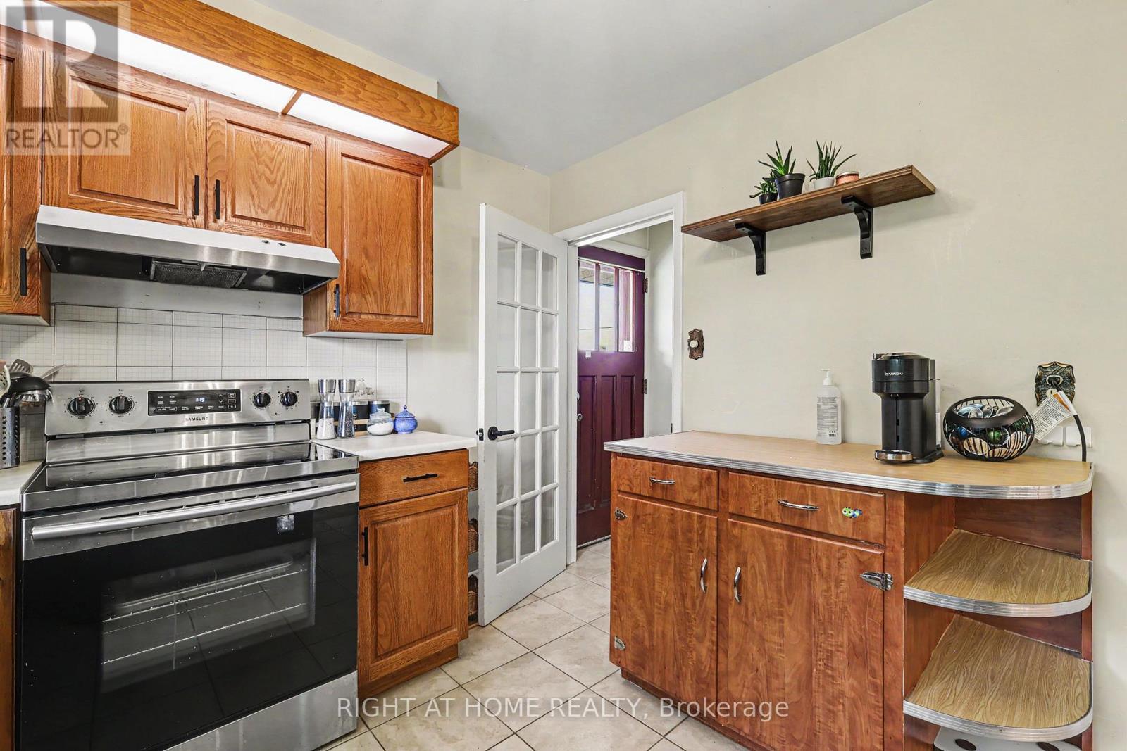 1640 Fisher Avenue, Ottawa, ON